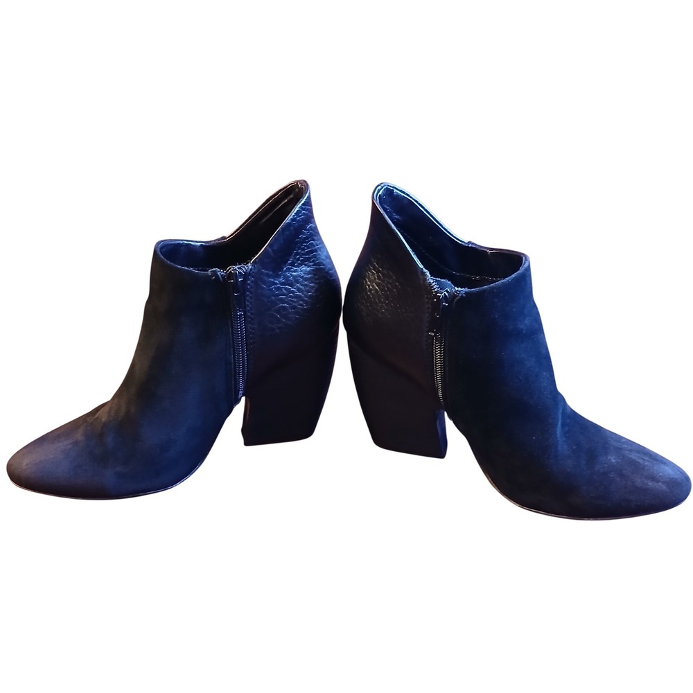 Cynaydine Black Mixed Texture Suede Pebbled Leather Block Heel Ankle Boots 7.5M‎